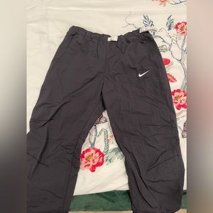 Vintage style Nike parachute pants with built in belt! Brand new and never worn